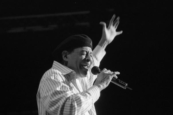 jarreau-15.jpg - Al Jarreau - Copyright PiR 03/07/07